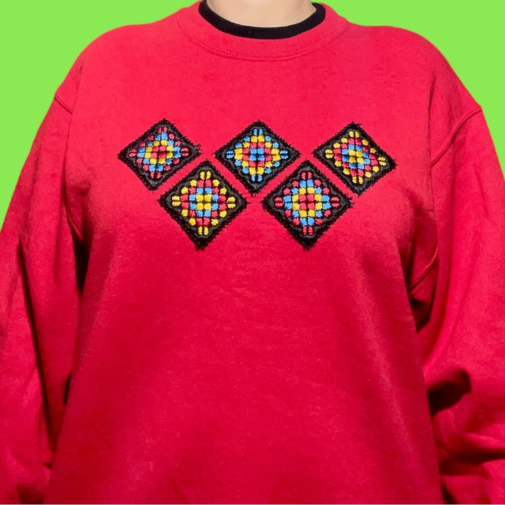 Vintage 90s Embroidered Patchwork Sweatshirt - image 2